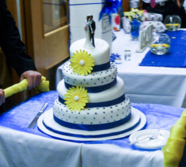 topsy turvy wedding cake