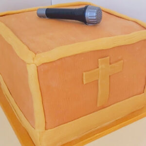 wooden effect church pulpit cake