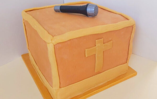 wooden effect church pulpit cake